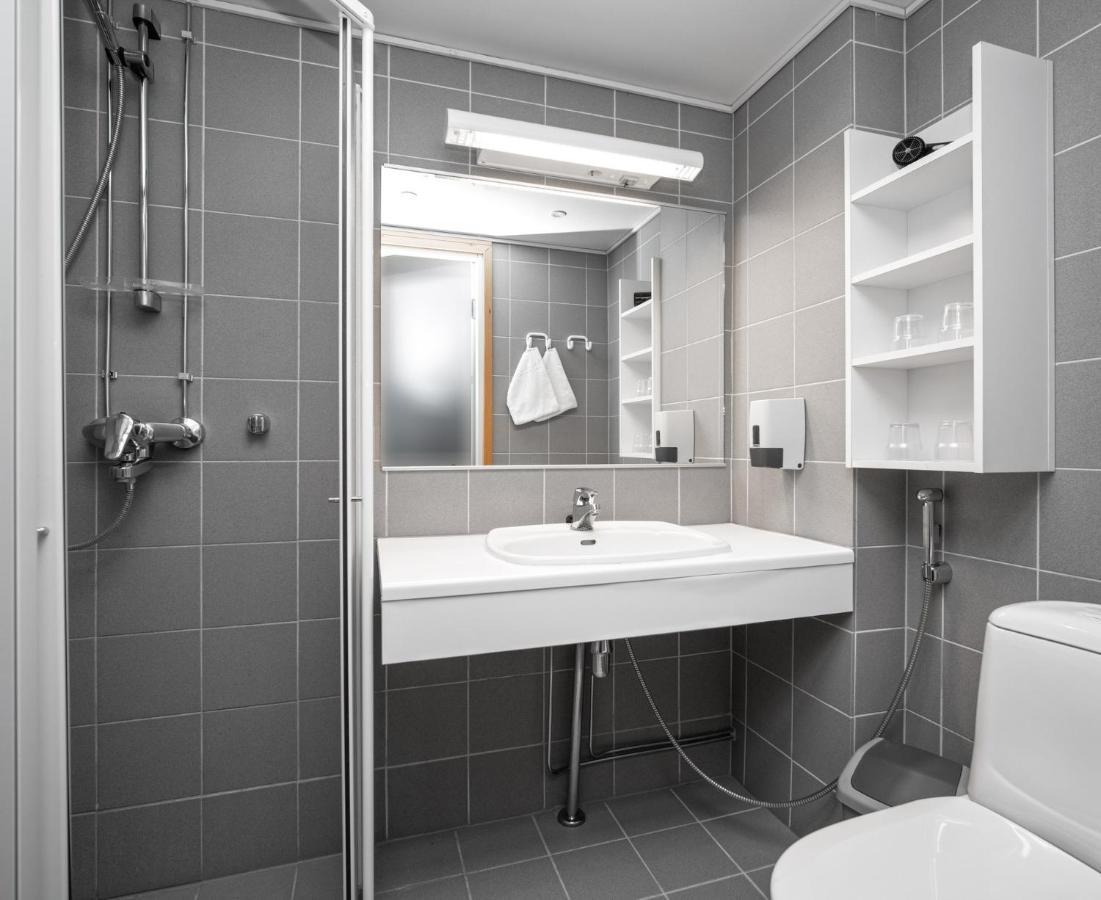Ski-Inn Hotel Pyhaetunturi Kültér fotó