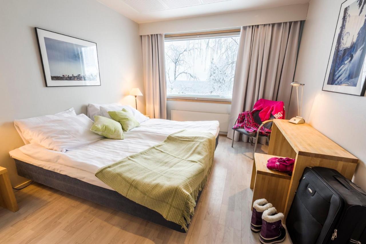 Ski-Inn Hotel Pyhaetunturi Kültér fotó