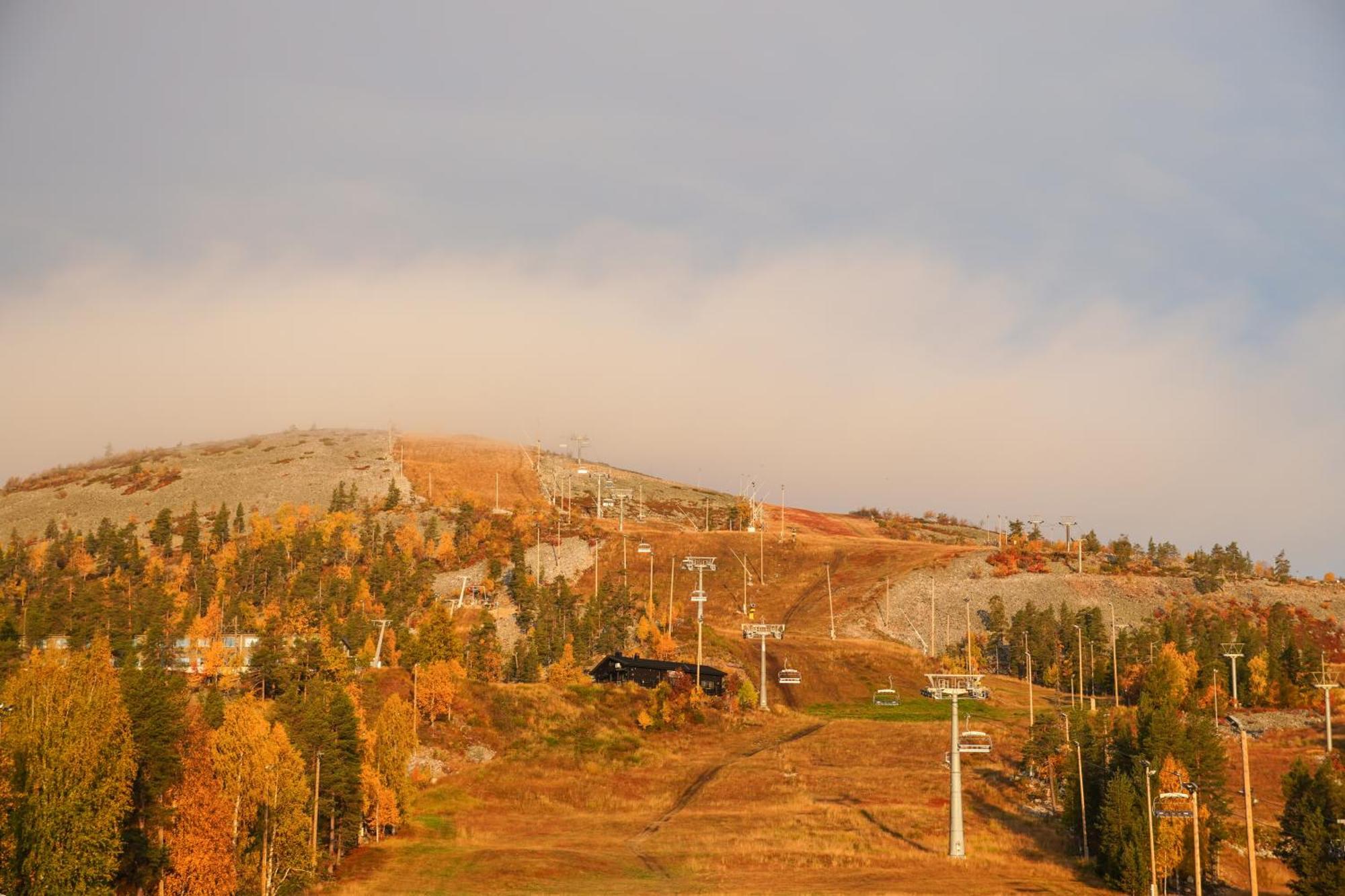 Ski-Inn Hotel Pyhaetunturi Kültér fotó