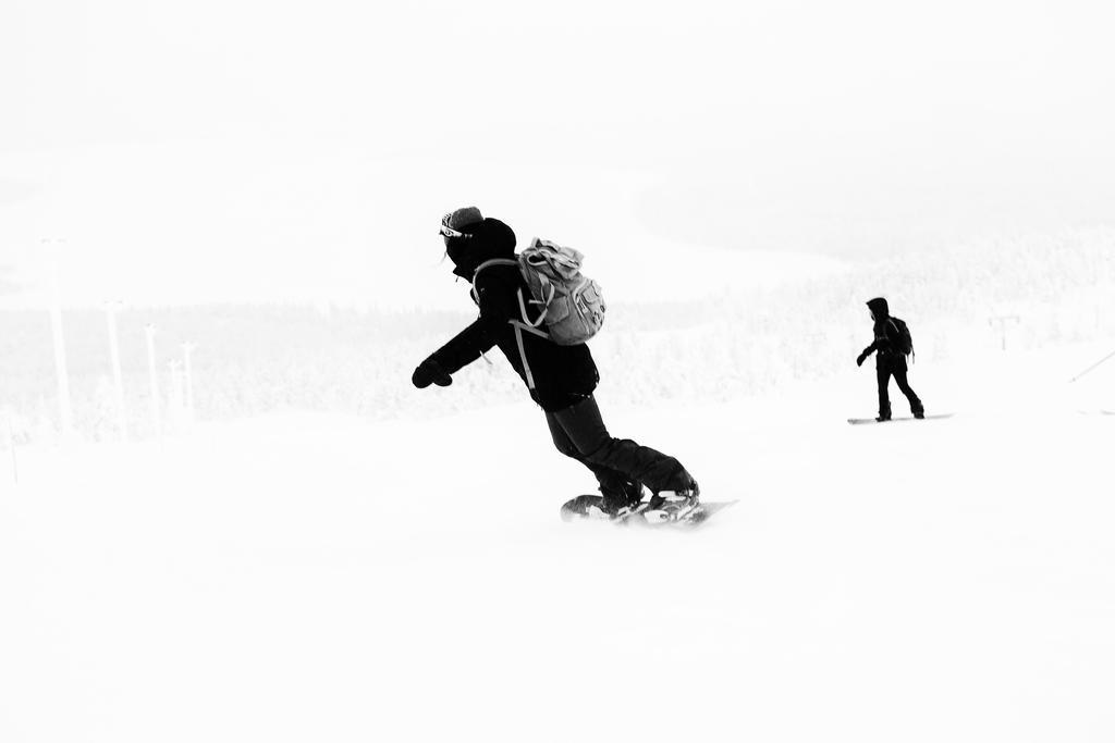 Ski-Inn Hotel Pyhaetunturi Kültér fotó