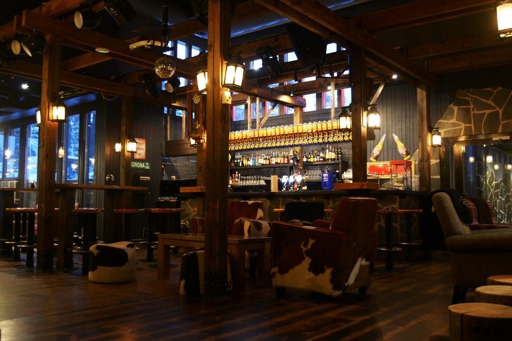 Ski-Inn Hotel Pyhaetunturi Kültér fotó